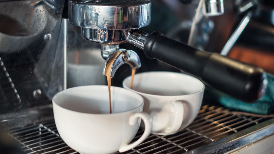 Flow profiling affects espresso extraction